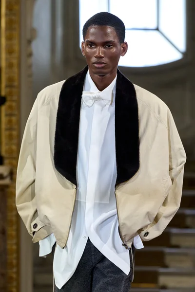 Look 216